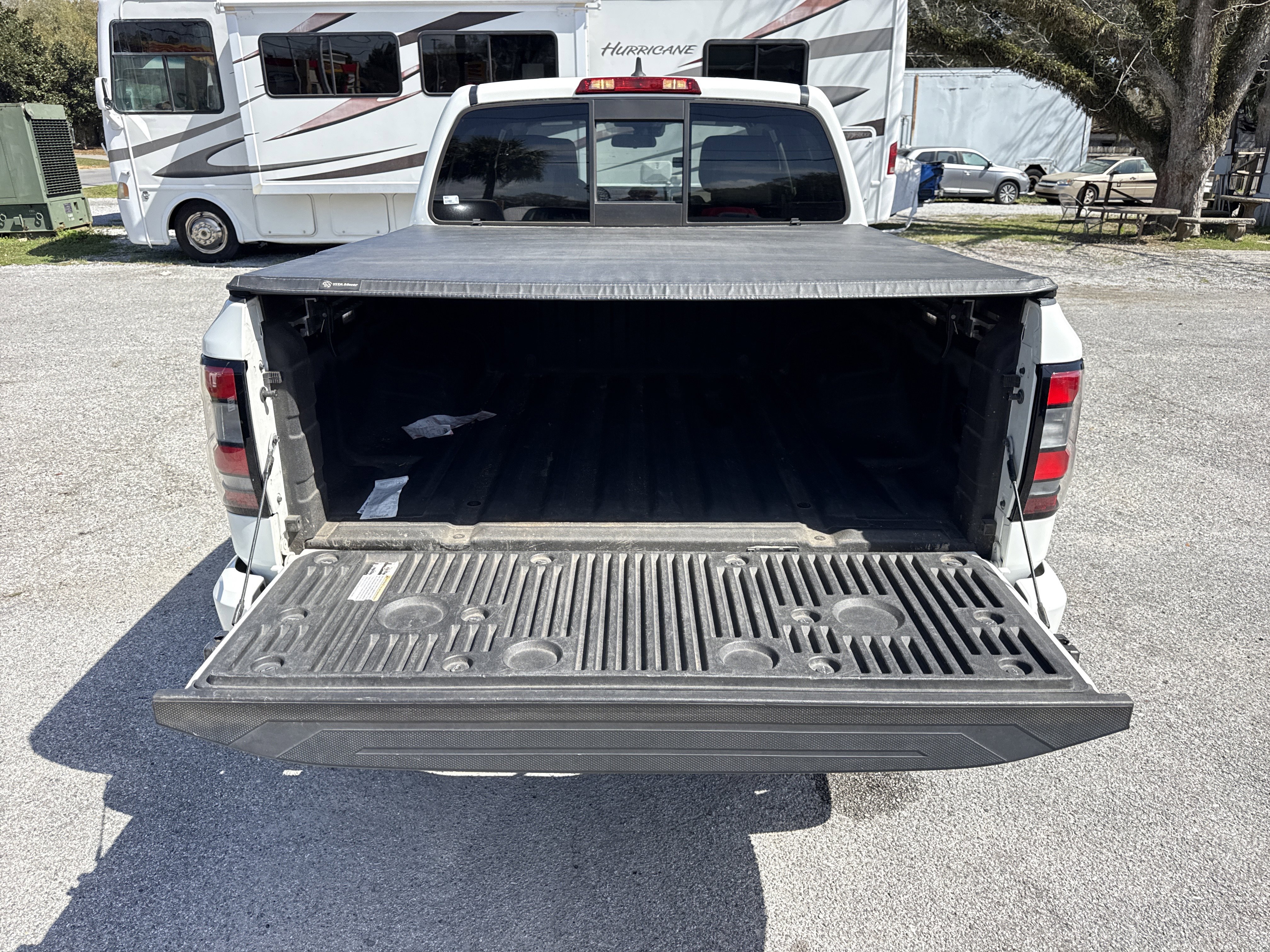 Used 2022 Nissan Frontier SV image 27