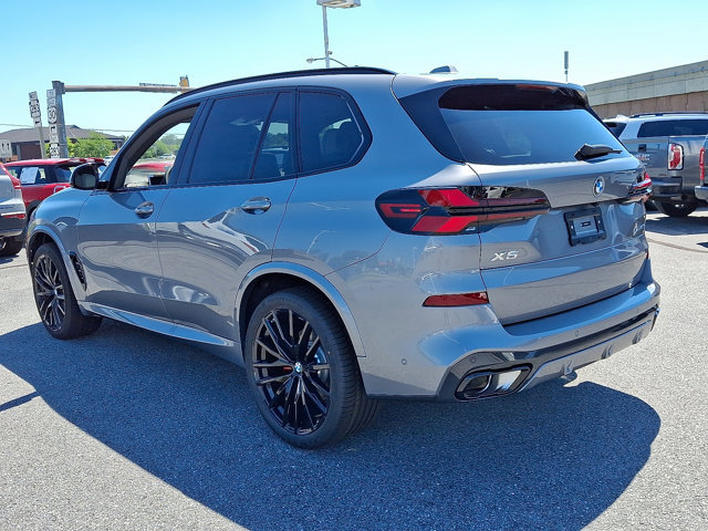 New 2026 BMW X5 xDrive40i image 3