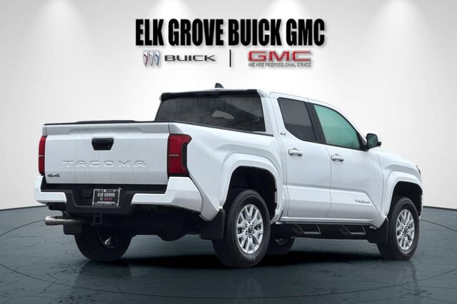 Used 2025 Toyota Tacoma SR5 image 4