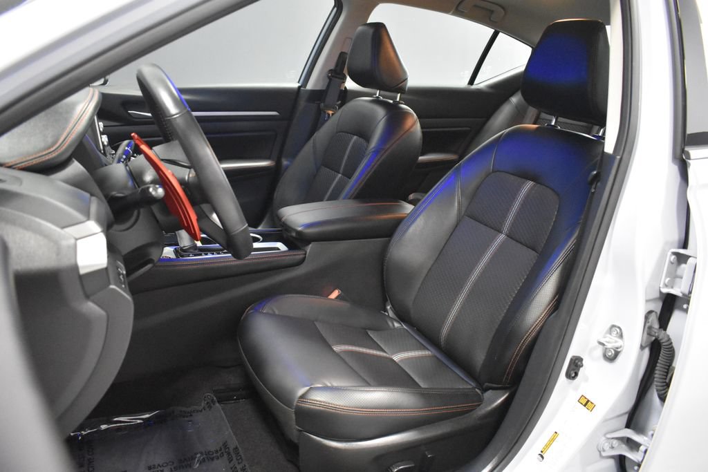 Certified 2024 Nissan Altima 2.5 SR FWD image 5