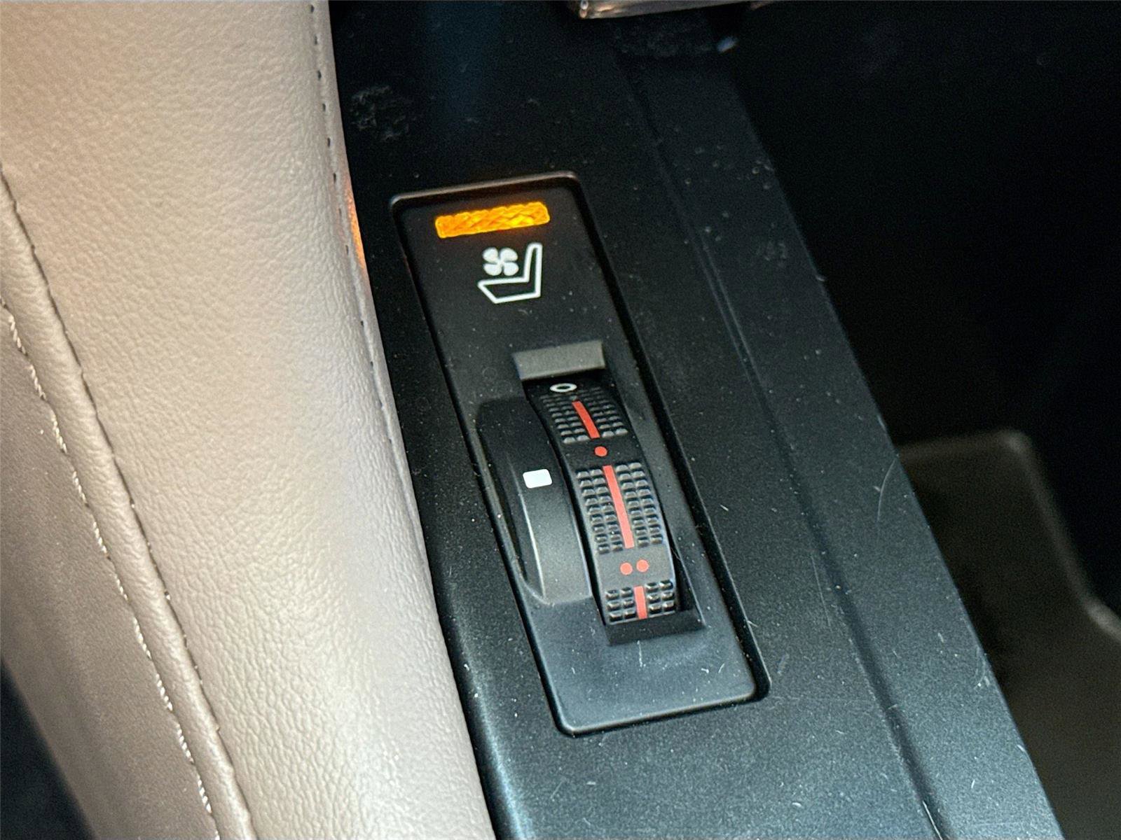 Used 2023 Lexus GX 460 Premium image 21