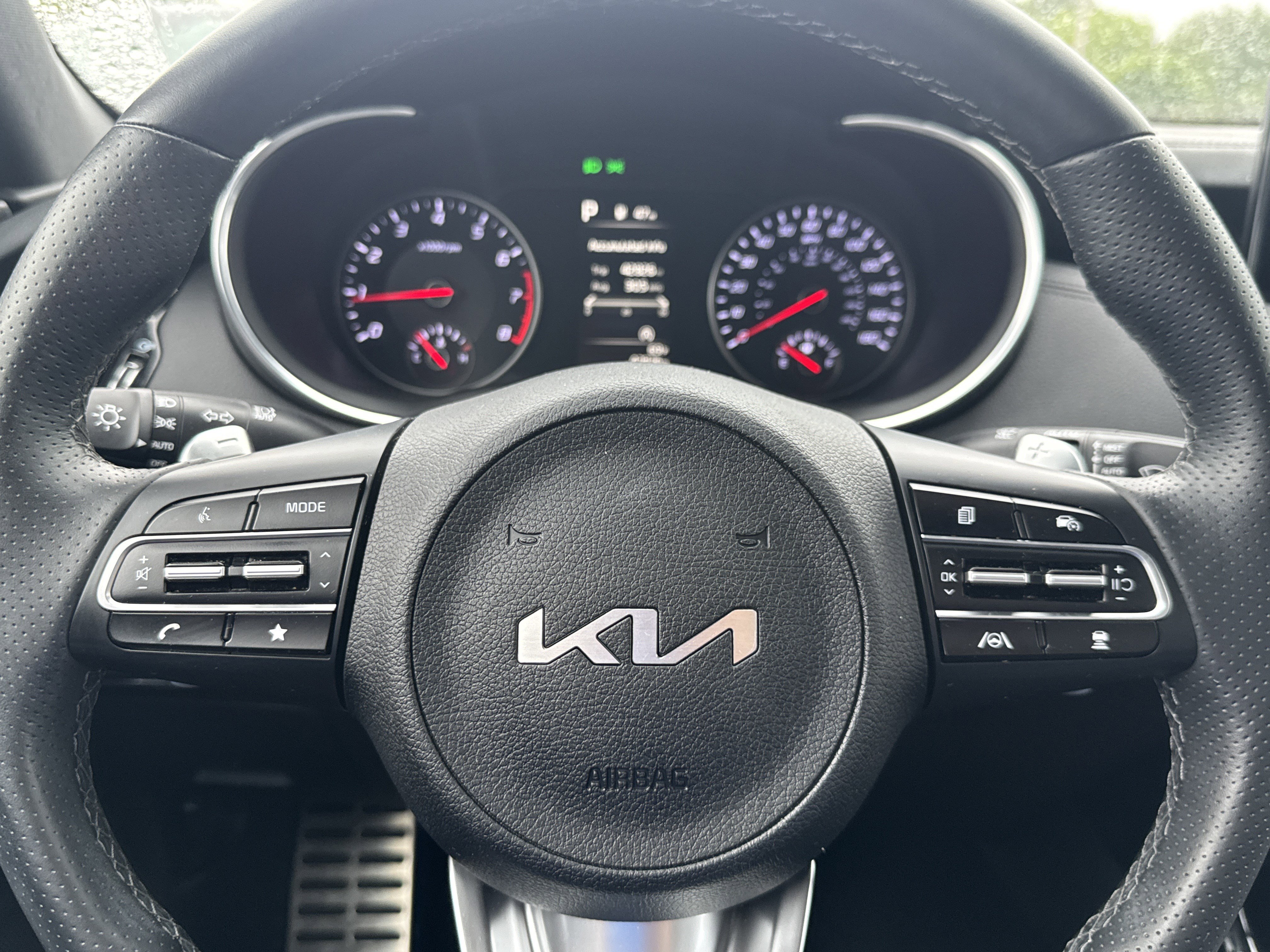 Used 2023 Kia Stinger GT-Line w/ Sun & Sound Package RWD image 10