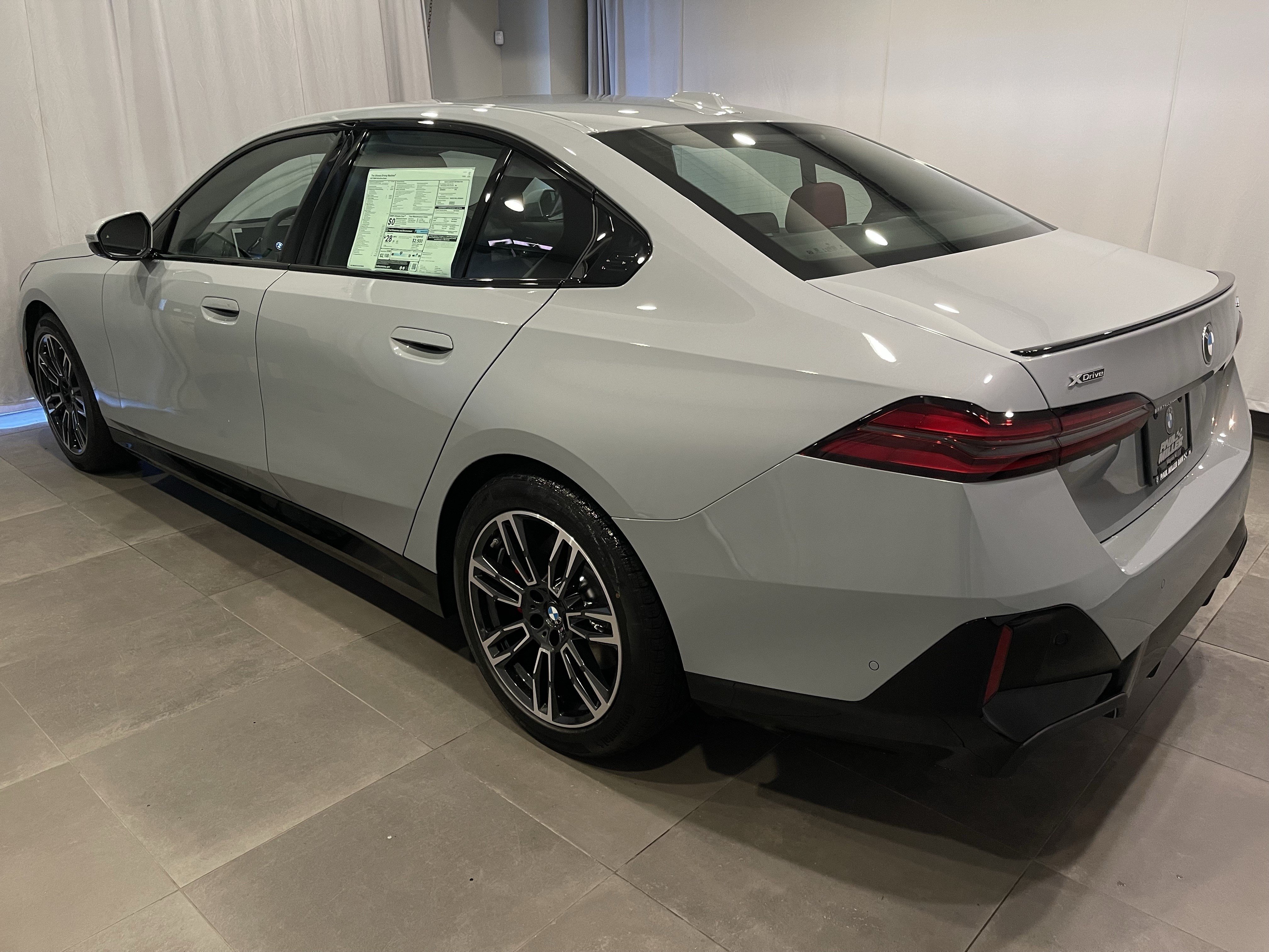 New 2027 BMW 540i xDrive w/ M Sport Package AWD/4WD image 4