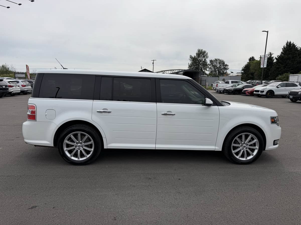 Used 2019 Ford Flex Limited FWD image 9