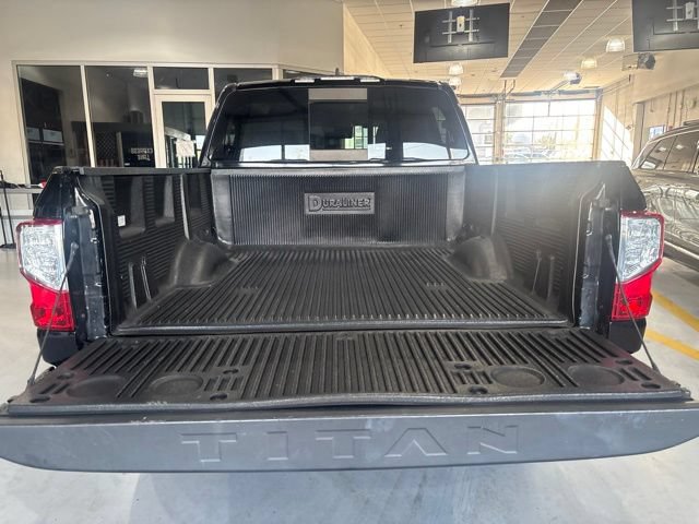 Used 2022 Nissan Titan SV AWD/4WD image 30
