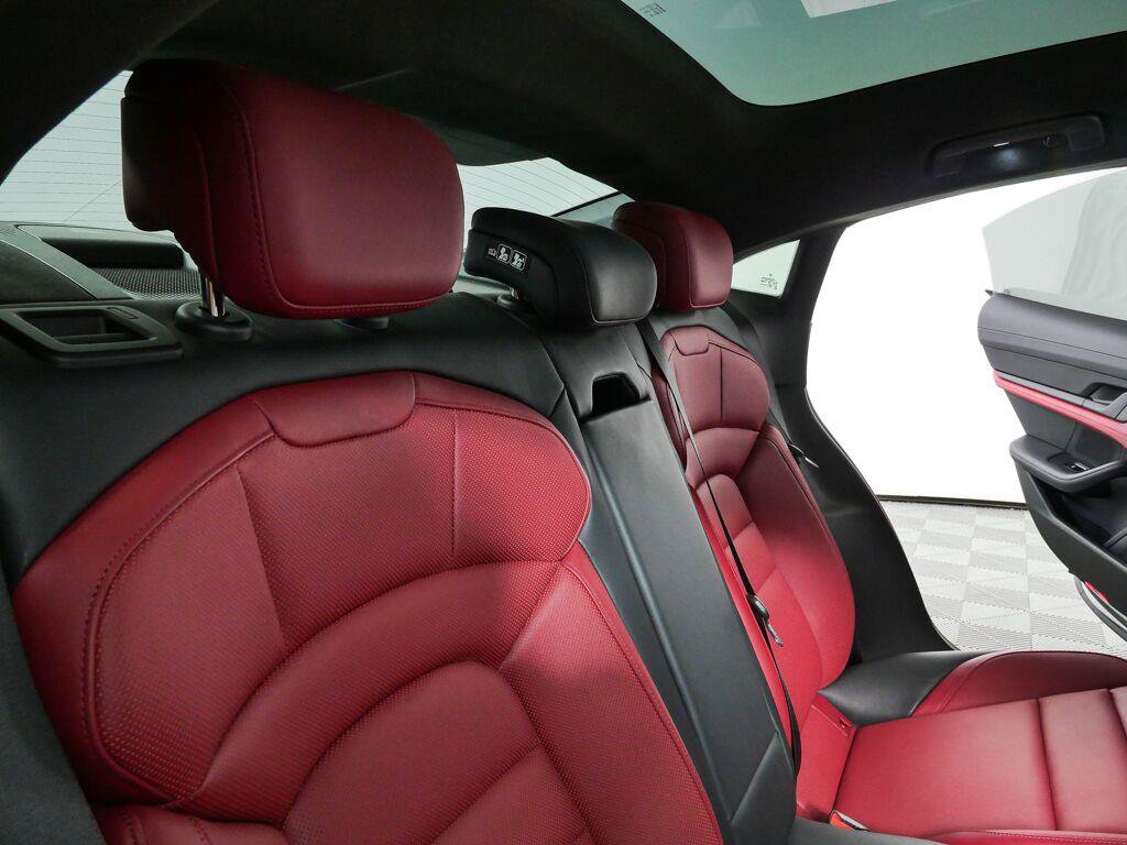 Certified 2023 Porsche Taycan GTS AWD/4WD image 24