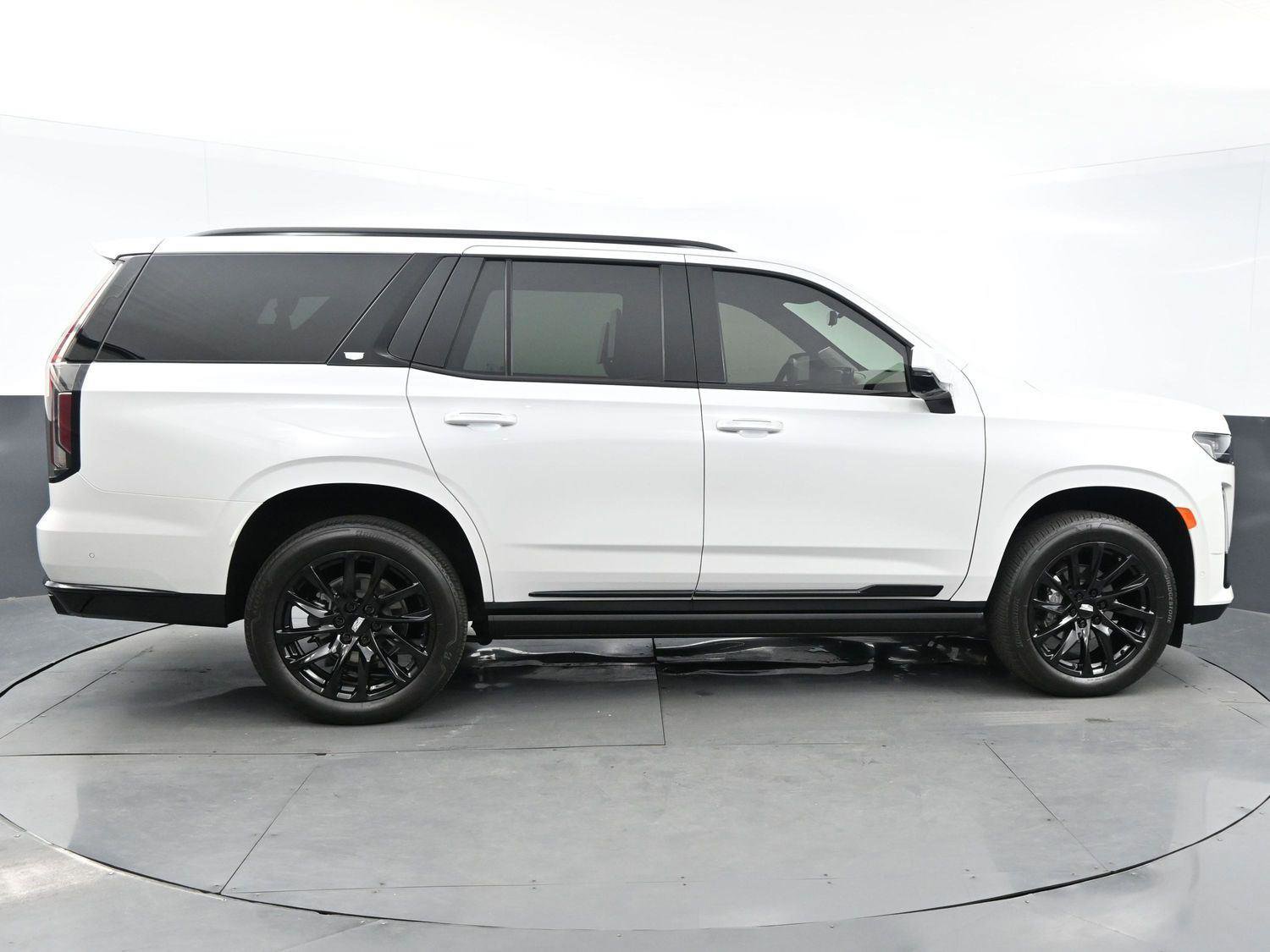 Used 2023 Cadillac Escalade Sport Platinum w/ LPO, ONYX Package AWD/4WD image 7