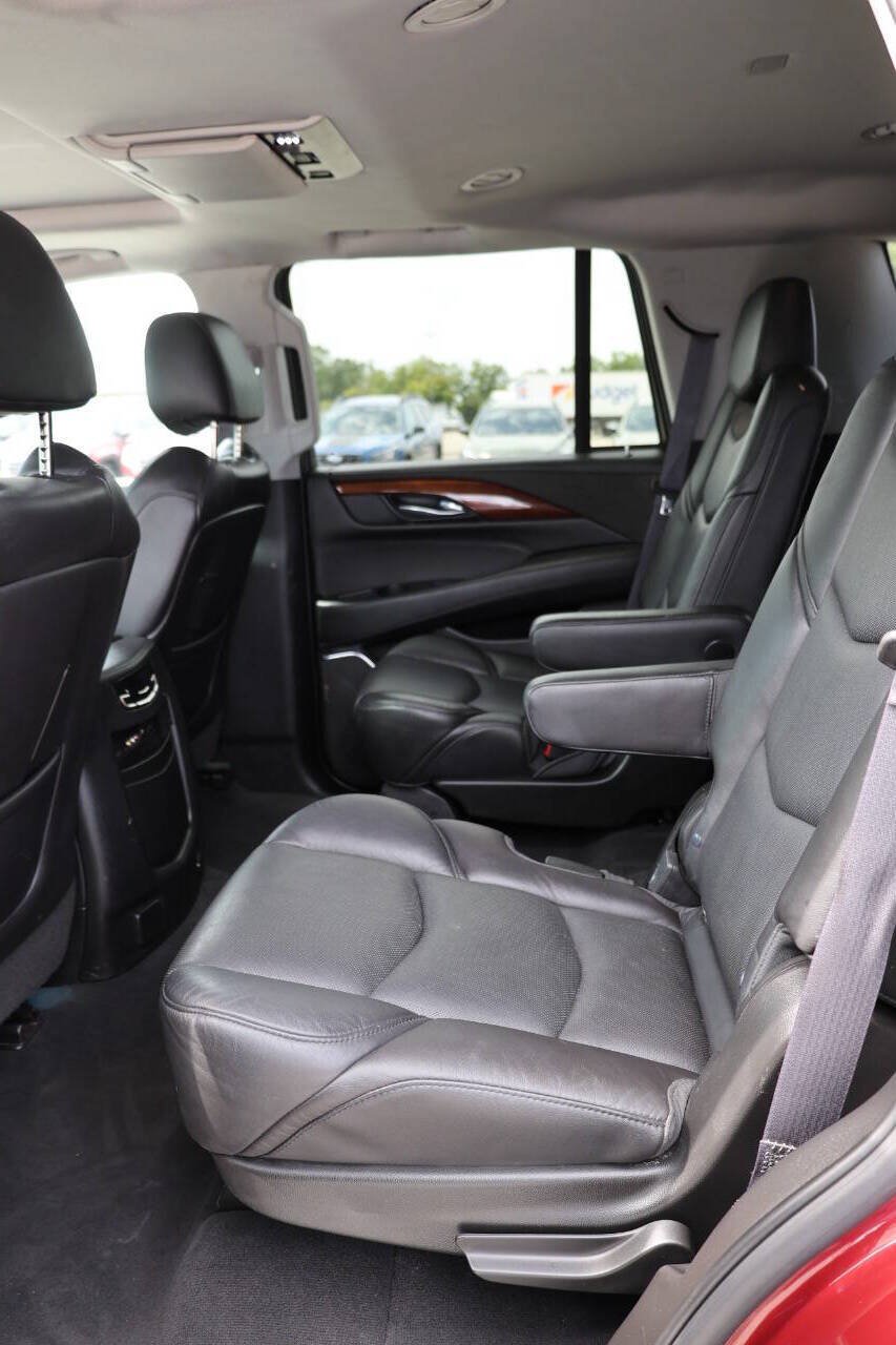 Used 2016 Cadillac Escalade Premium AWD/4WD image 18