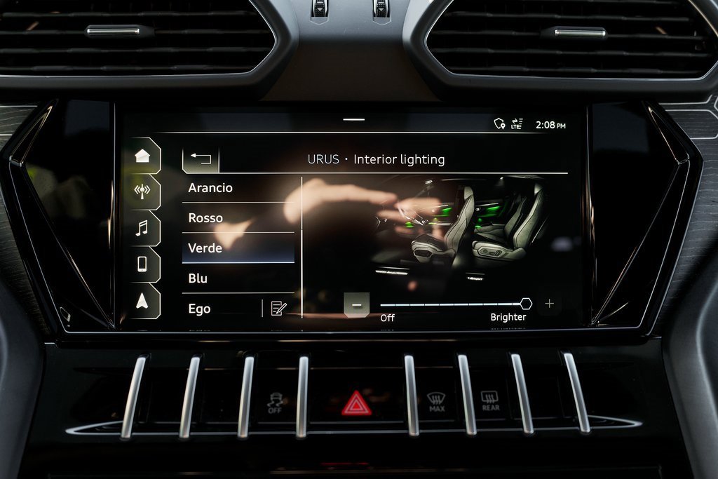 Used 2021 Lamborghini Urus image 75