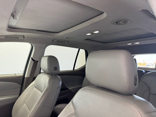 Used 2018 Chevrolet Traverse LT w/ LPO, 'HIT The Road' Package image 5