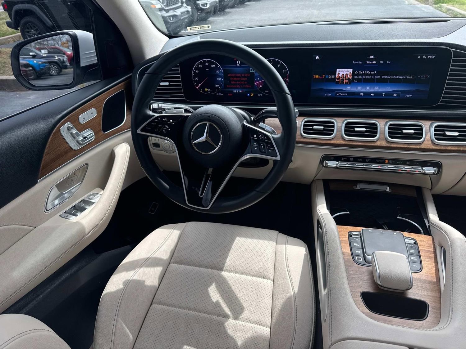 Used 2025 Mercedes-Benz GLE 350 4MATIC image 18