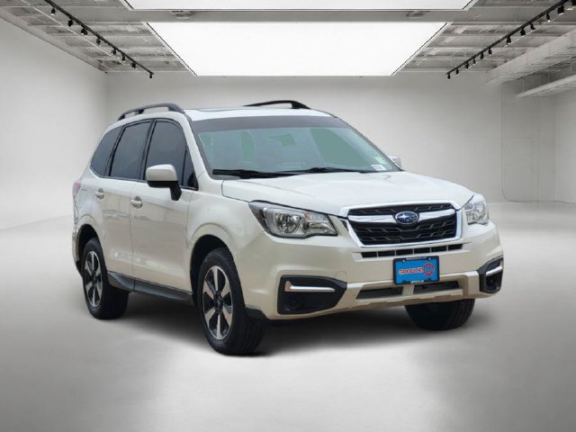 Used 2017 Subaru Forester 2.5i Premium AWD/4WD image 8