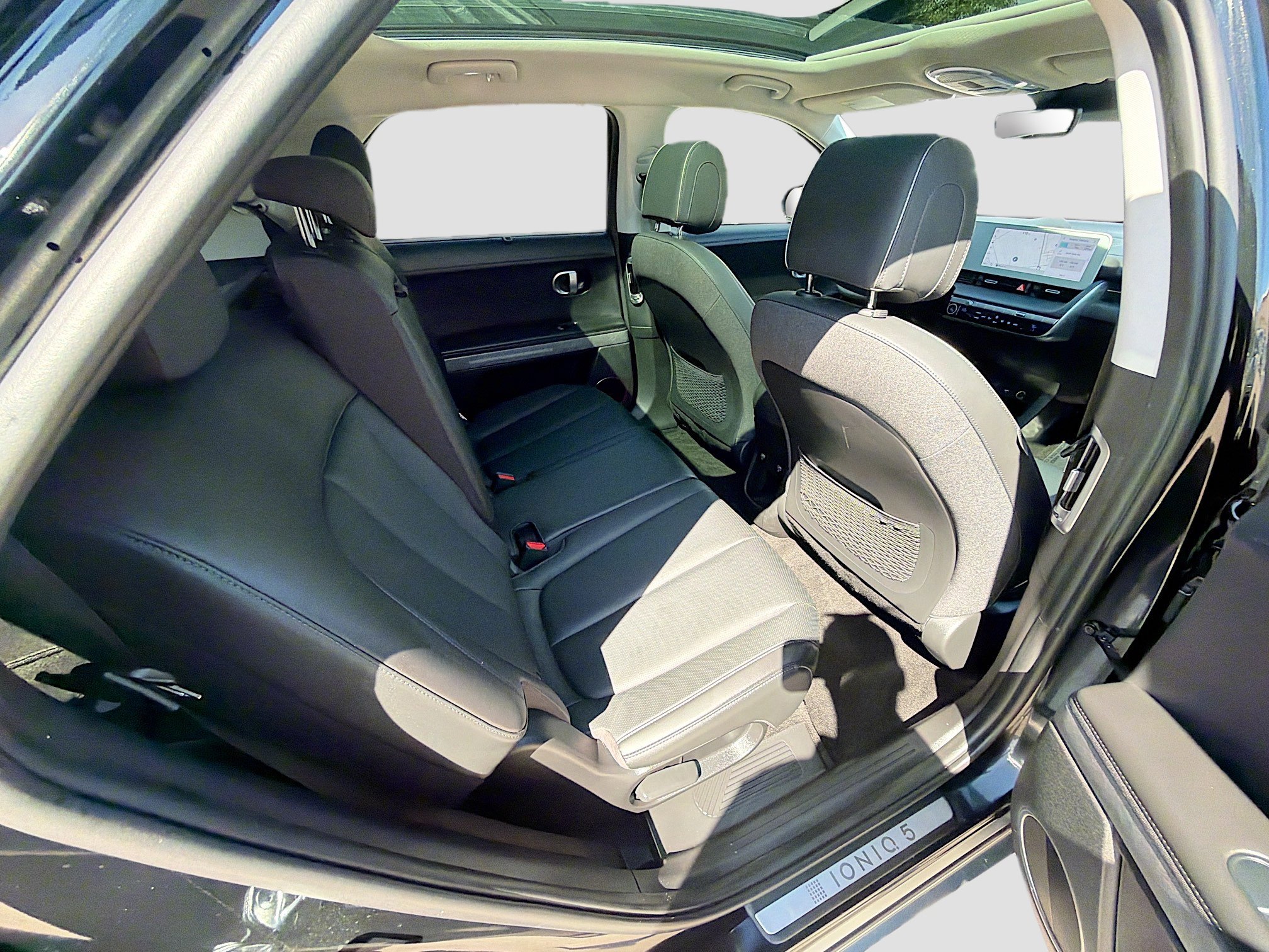 Used 2023 Hyundai Ioniq 5 Limited image 28