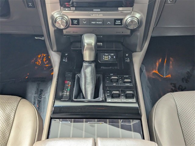 Used 2020 Lexus GX 460 Luxury w/ Accessory Package image 13