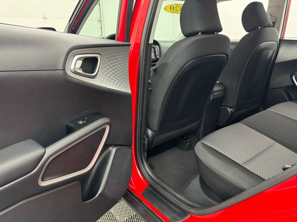 Used 2020 Kia Soul LX image 35