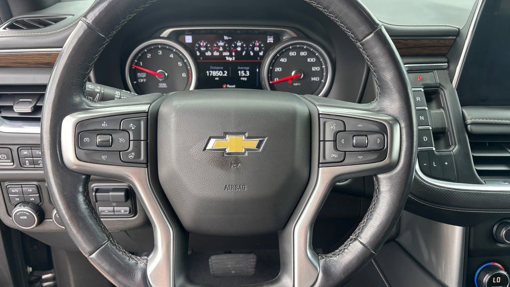 Used 2021 Chevrolet Suburban Premier w/ Premium Package AWD/4WD image 13