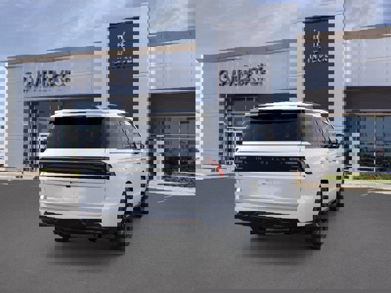 New 2026 Lincoln Navigator Reserve w/ Jet Appearance Package image 8