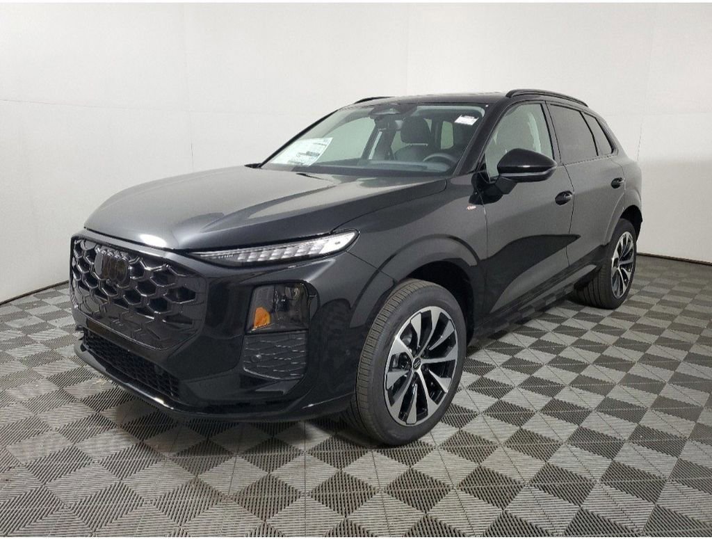 New 2026 Audi Q3 quattro 2.0T AWD/4WD image 3