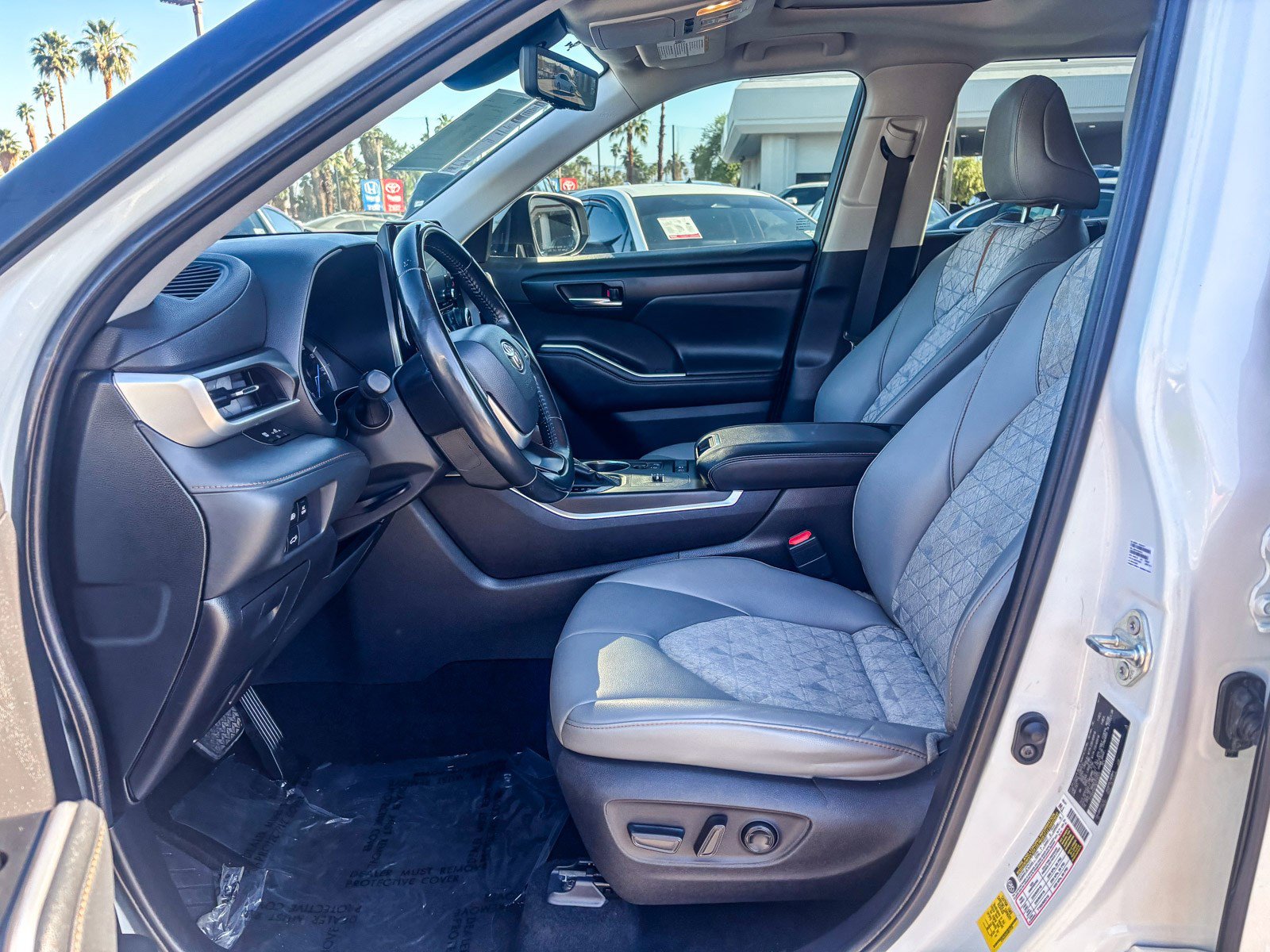 Used 2022 Toyota Highlander Bronze Edition image 20