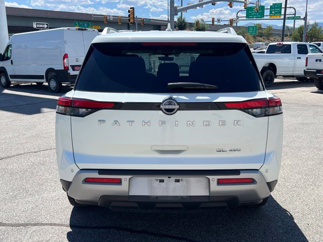 Used 2024 Nissan Pathfinder SL AWD/4WD image 6