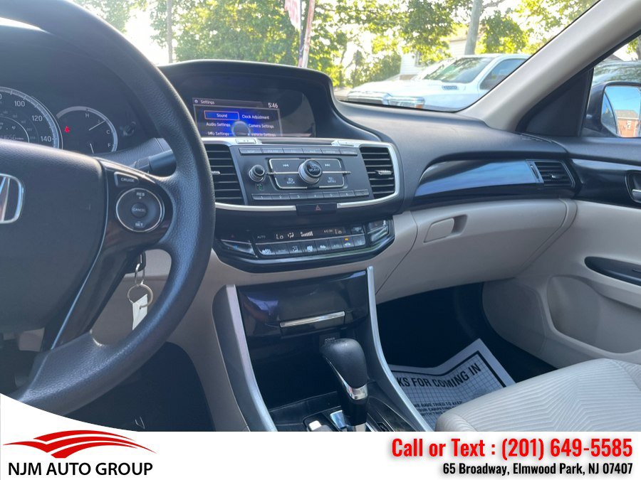 Used 2017 Honda Accord LX image 38