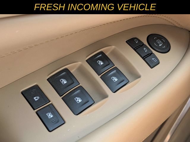 Used 2020 Cadillac Escalade Platinum RWD image 18