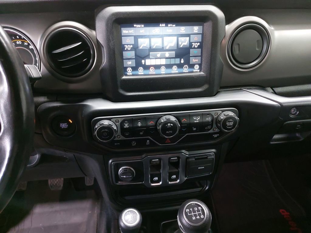 Used 2022 Jeep Wrangler Sport S image 17