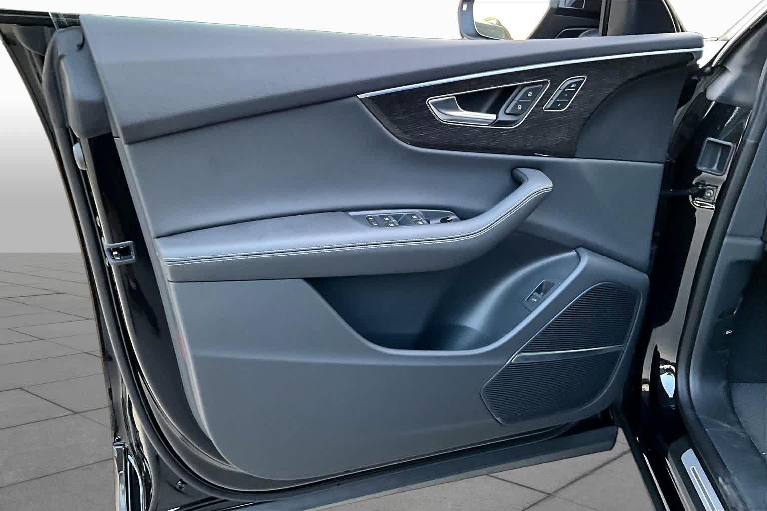 New 2027 Audi Q8 Prestige AWD/4WD image 10