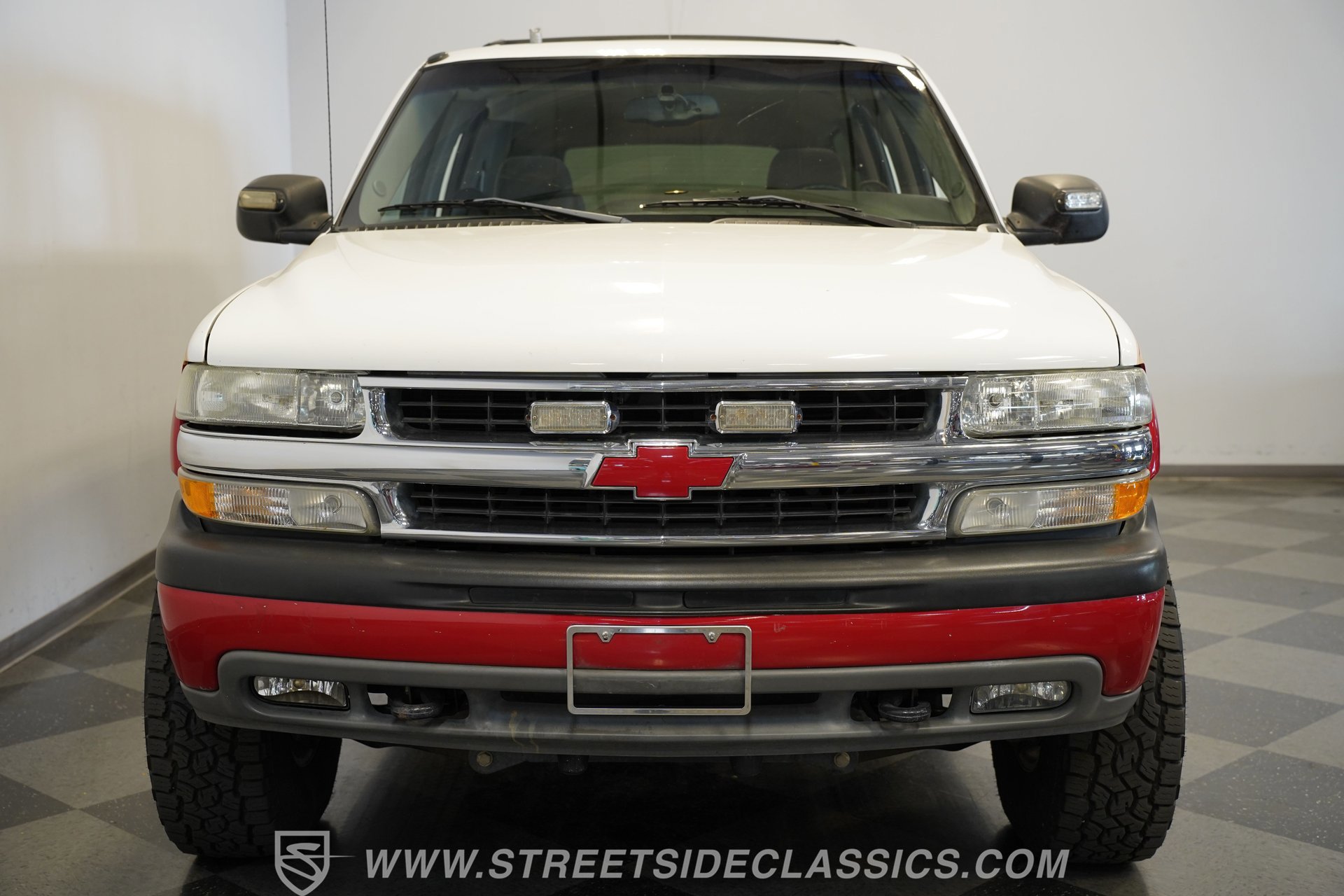 Used 2004 Chevrolet Suburban 2500 AWD/4WD image 18