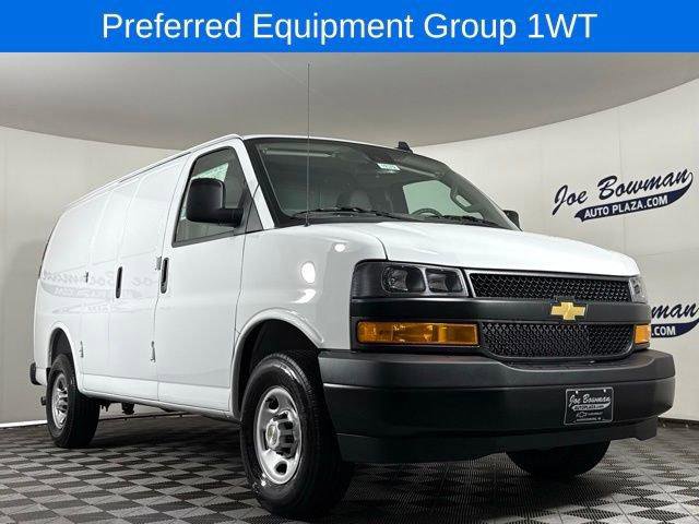 New 2025 Chevrolet Express 2500 w/ Driver Convenience Package video 3