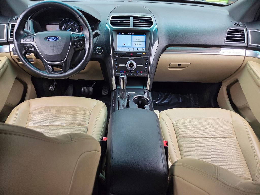 Used 2017 Ford Explorer Limited image 14