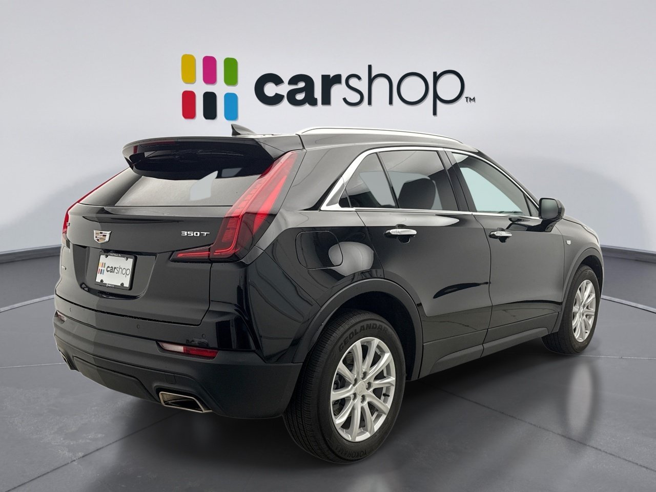 Used 2023 Cadillac XT4 Luxury w/ Cold Weather Package AWD/4WD image 5