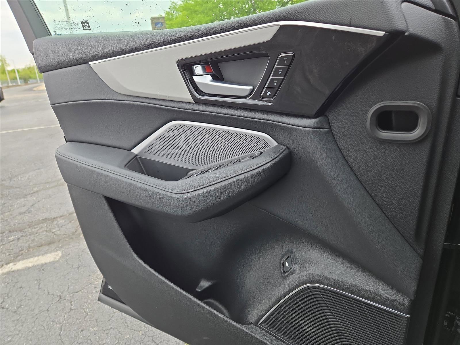 New 2026 Acura MDX SH-AWD image 16