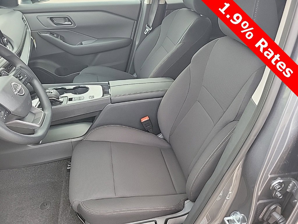 New 2026 Nissan Rogue S image 18