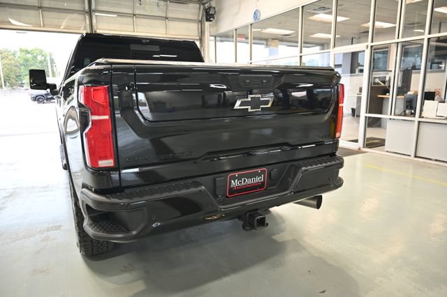 Used 2024 Chevrolet Silverado 2500 LTZ w/ LTZ Plus Package AWD/4WD image 6