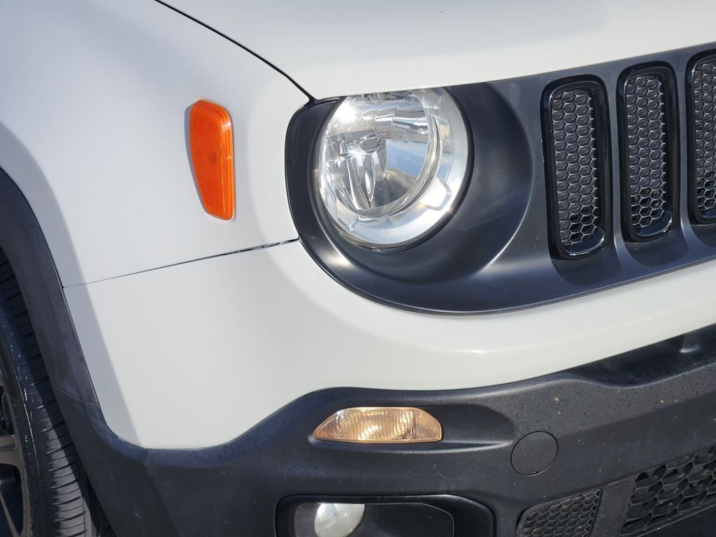 Used 2018 Jeep Renegade Altitude FWD image 9