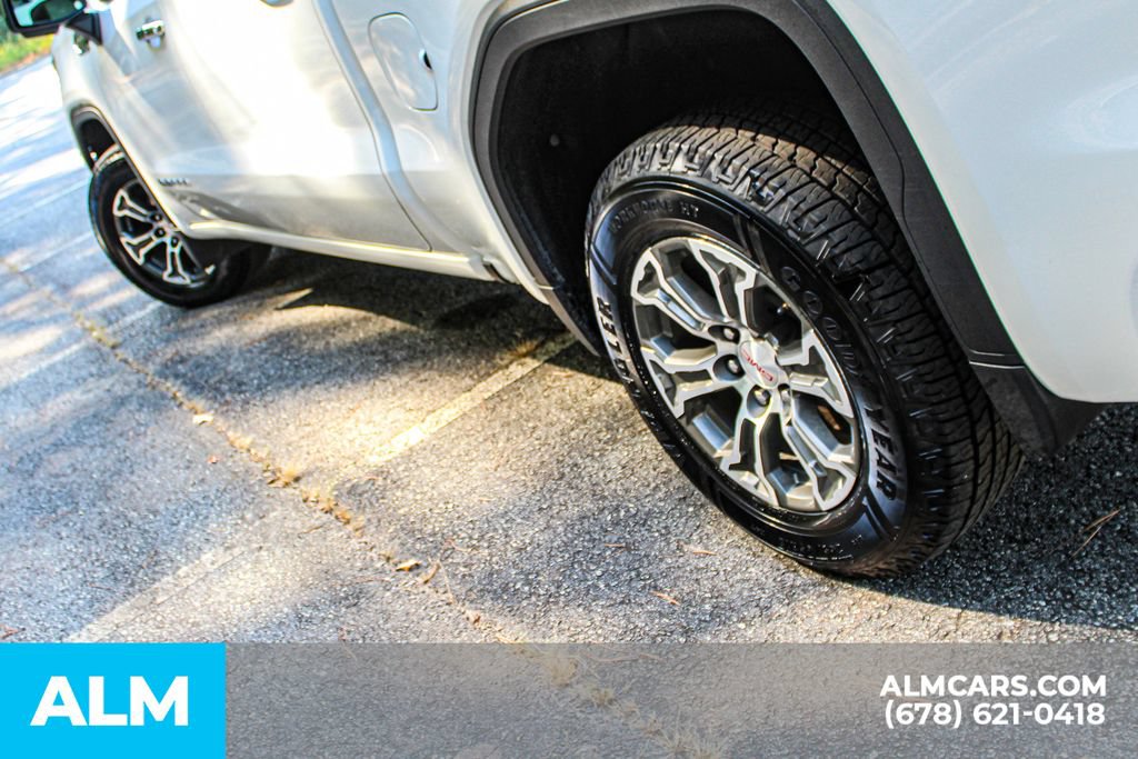 Used 2025 GMC Sierra 1500 SLT RWD image 14