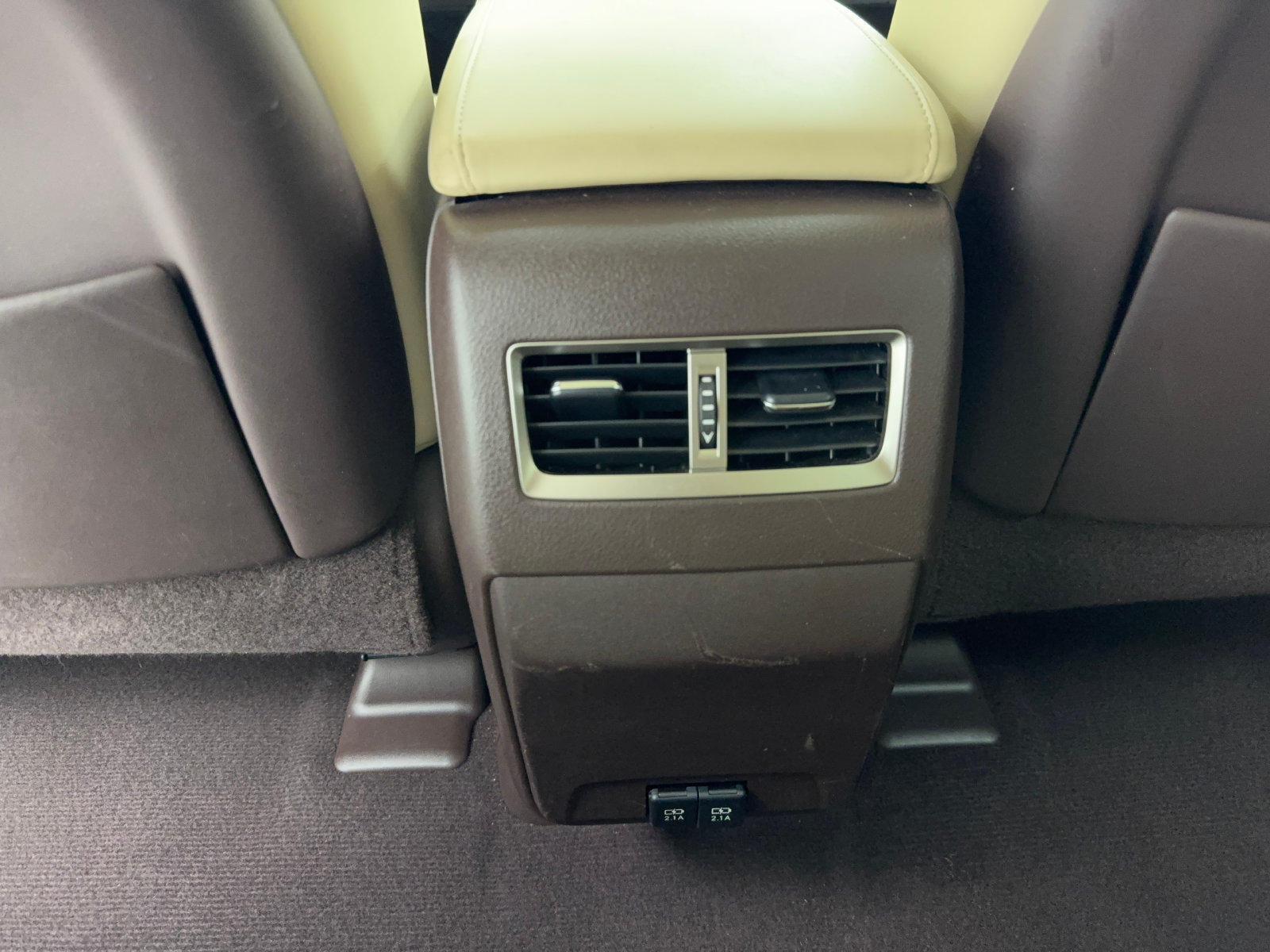 Used 2020 Lexus RX 450h AWD w/ Premium Package image 46