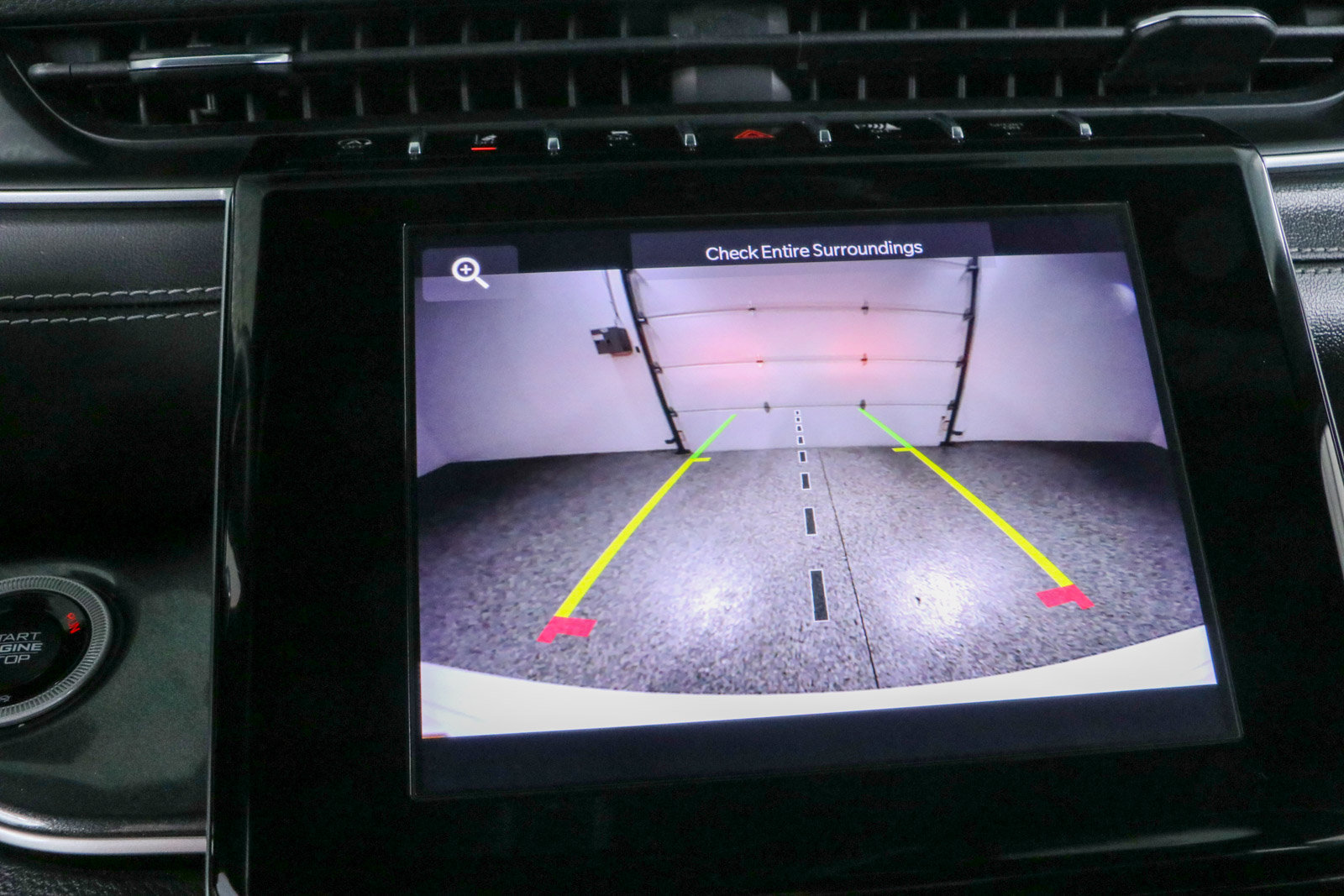 Used 2023 Jeep Grand Cherokee Altitude AWD/4WD image 18