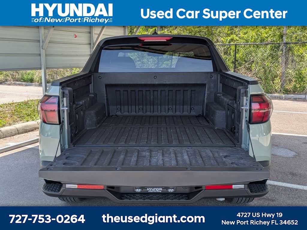Used 2023 Hyundai Santa Cruz SE AWD/4WD image 12