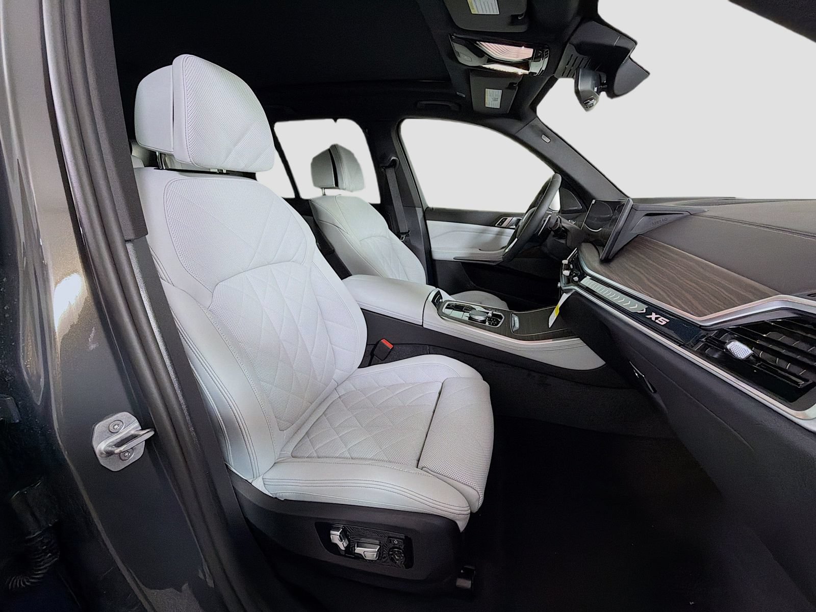 New 2026 BMW X5 xDrive40i w/ Climate Comfort Package AWD/4WD image 31