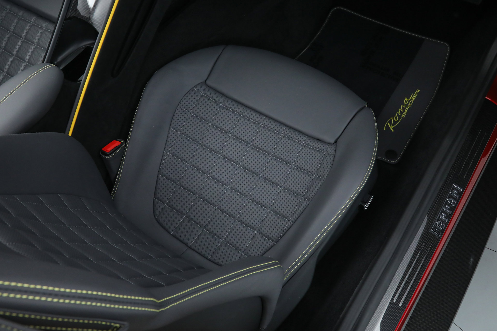 Used 2025 Ferrari Roma Spider image 31