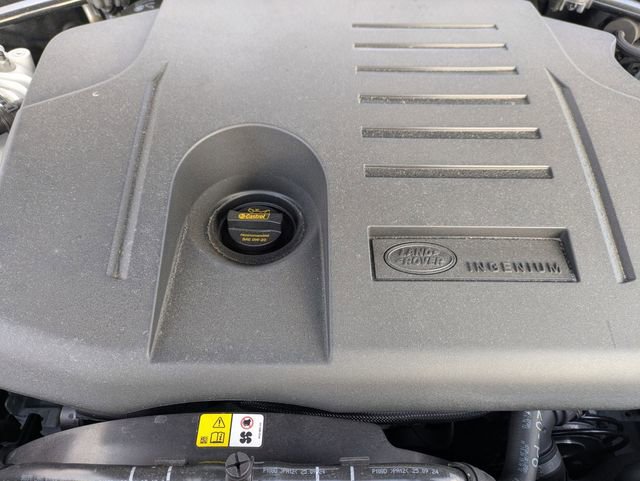 Used 2025 Land Rover Discovery Dynamic SE image 20