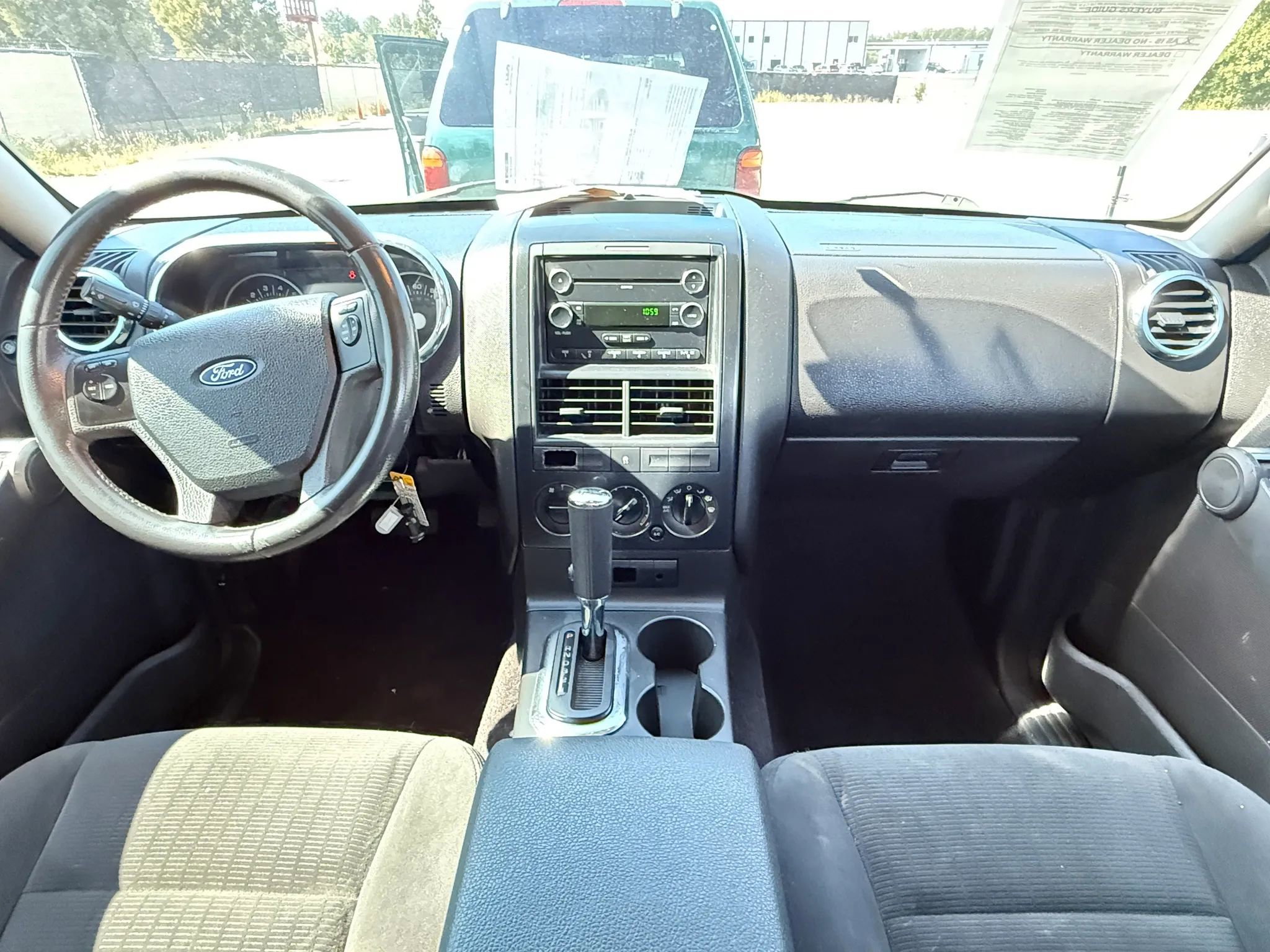 Used 2009 Ford Explorer XLT RWD image 3