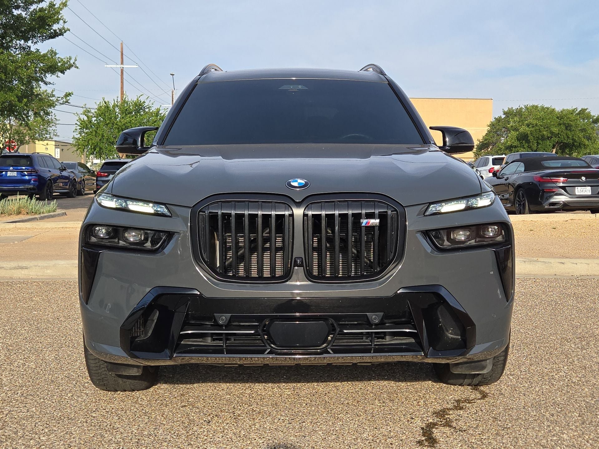Used 2025 BMW X7 M60i image 10