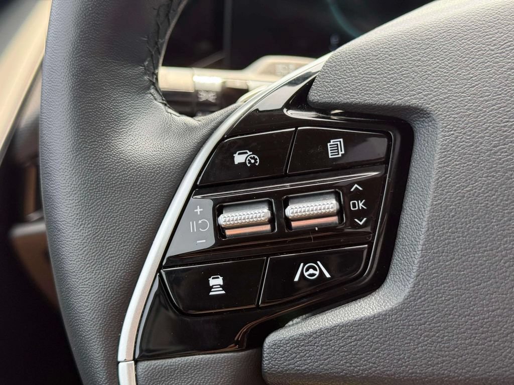 Used 2023 Kia Niro SX Touring FWD image 21