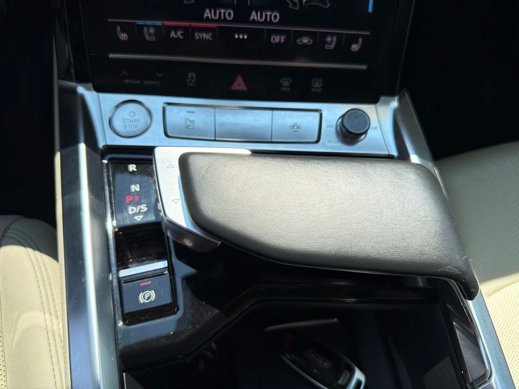Used 2019 Audi e-tron Premium Plus w/ Cold Weather Package AWD/4WD image 19