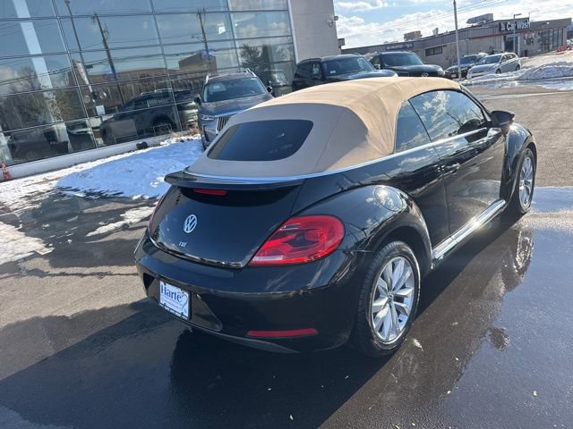 Used 2015 Volkswagen Beetle TDI image 9
