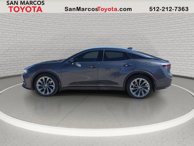 Used 2023 Toyota Crown Limited image 8