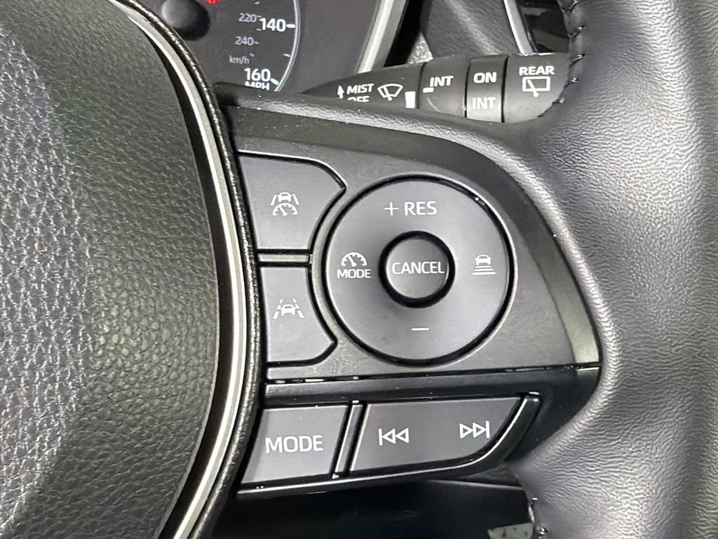 Used 2025 Toyota Corolla SE FWD image 25